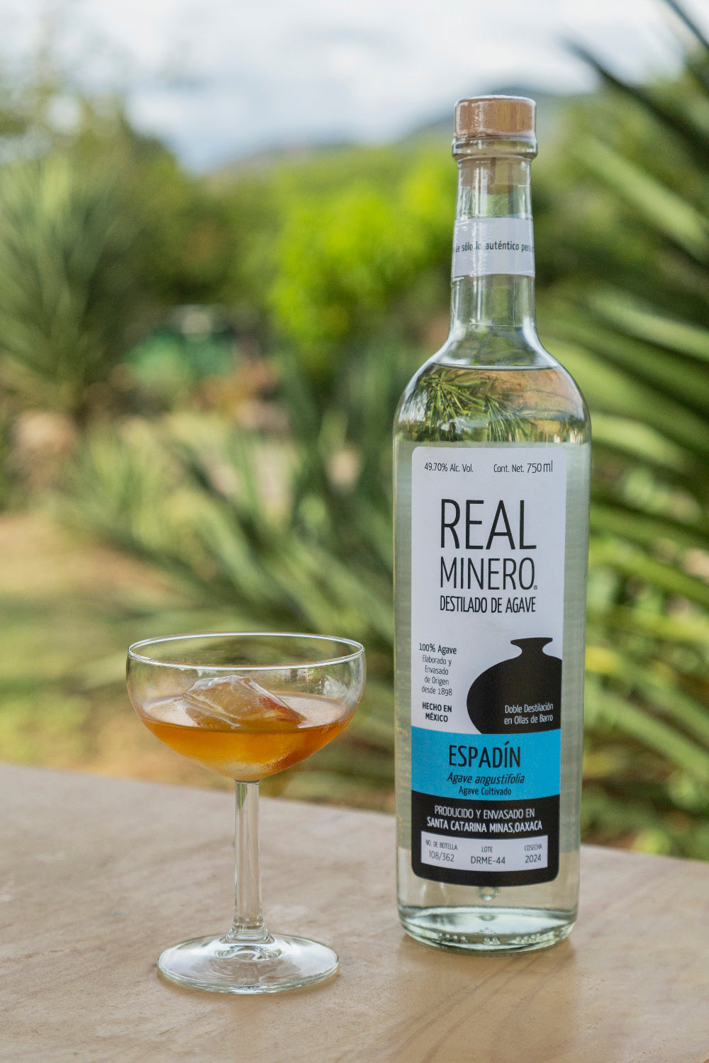 Variedad de cócteles con Real Minero